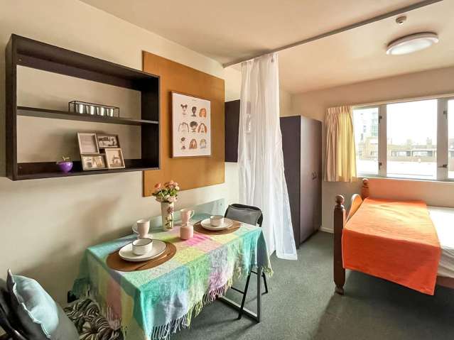 506/12 Martin Square 2185_3