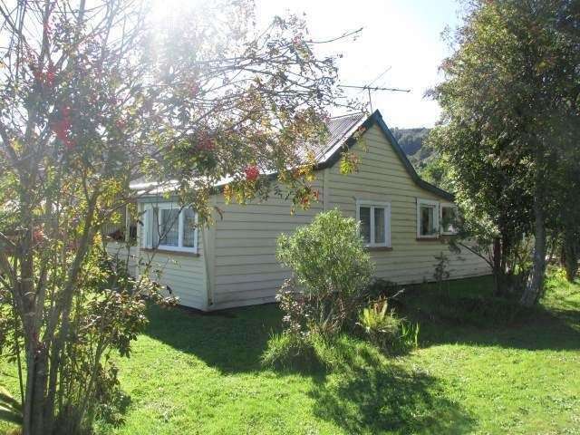 15 Walsh Street Reefton_4