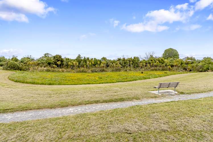 12 Henley Green Northwood_16