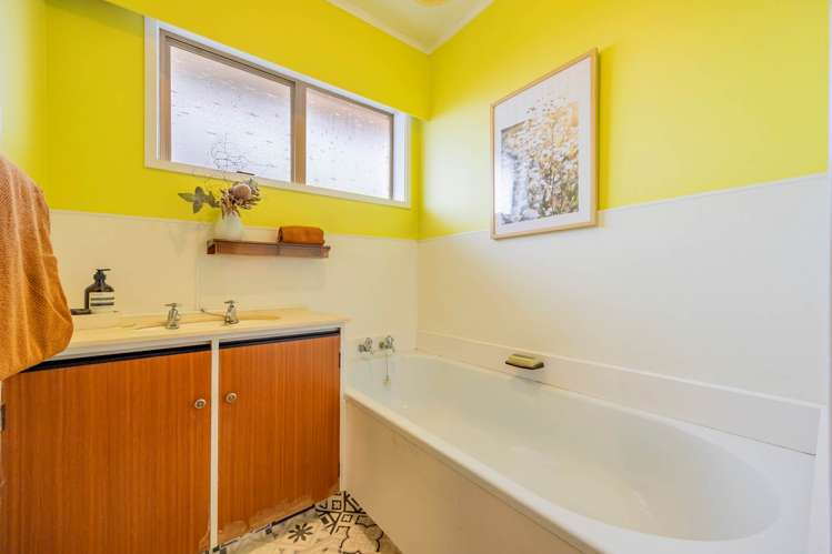 2/53 Butterworth Drive Glendene_11
