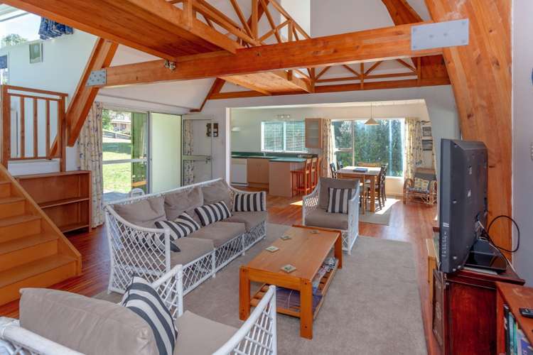 323 Onemana Drive Onemana_11