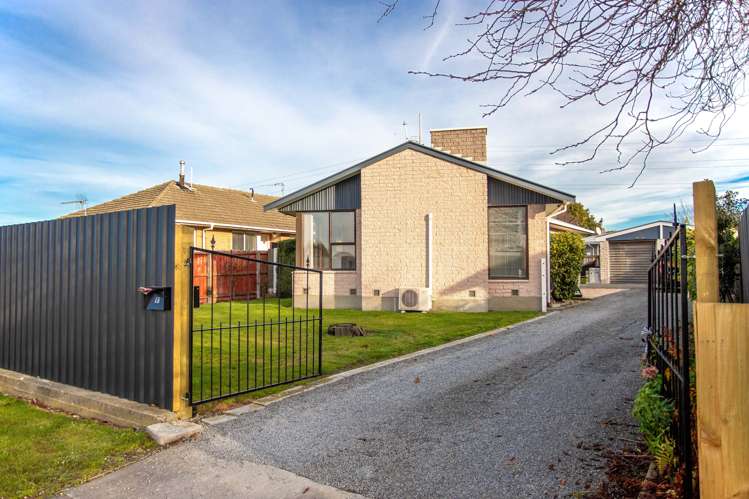 17 Skerten Avenue Hornby_0