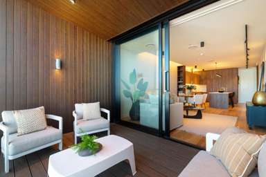 8/423-427 Beach Road_1