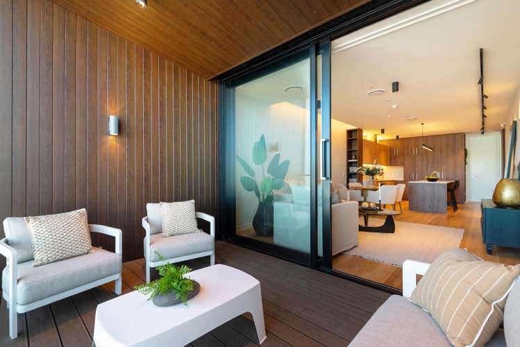 8/423-427 Beach Road Mairangi Bay_5