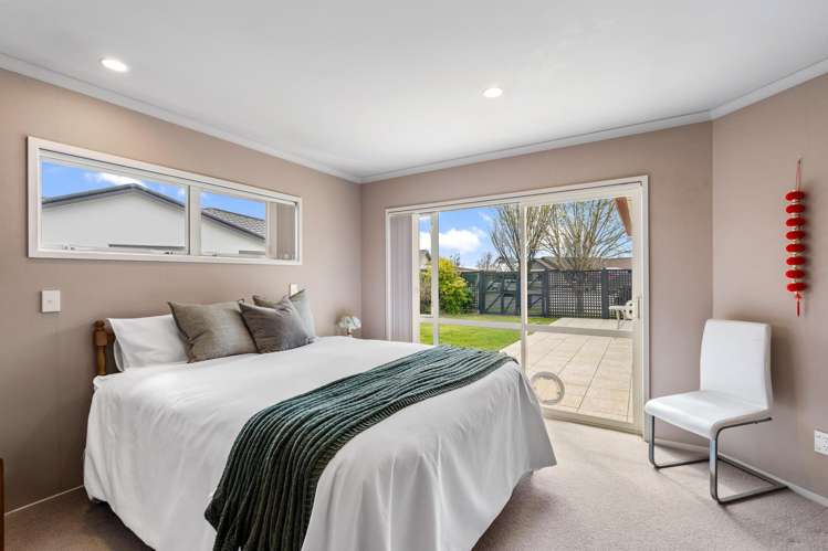 8 Cape Place Poraiti_12