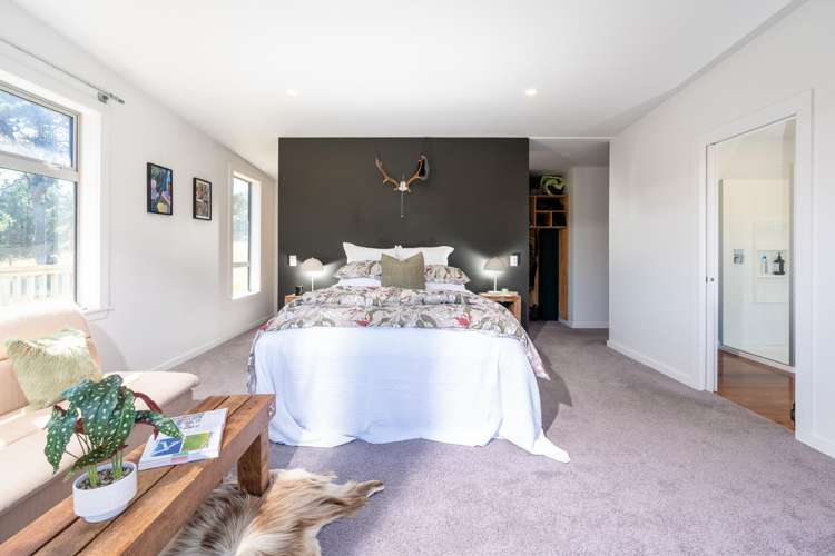 326 South Makara Road Makara_13