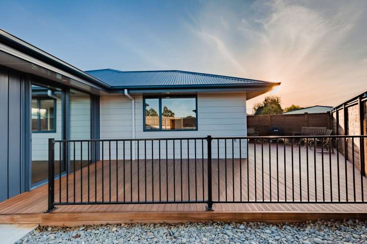 4 Eric Batchelor Place Waimate_1