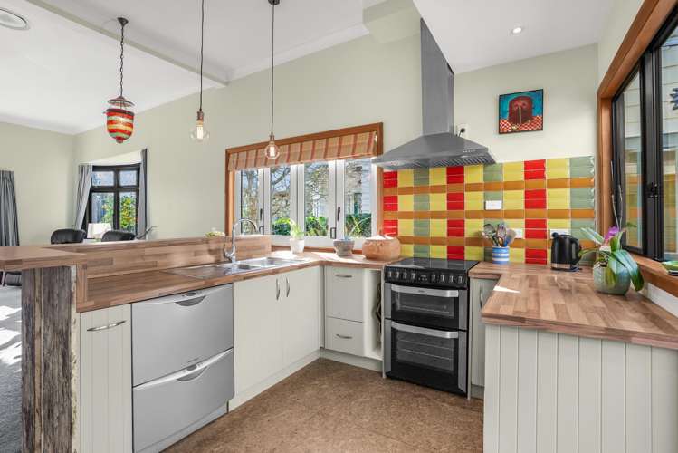 16 Mahoe Street Tawa_10