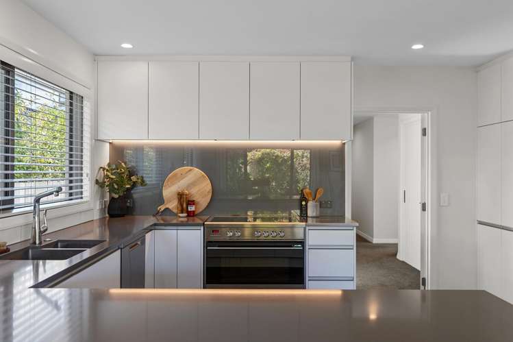 40 Knowles Street Merivale_10