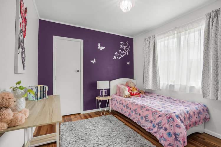 63 Mark Avenue Paparangi_10