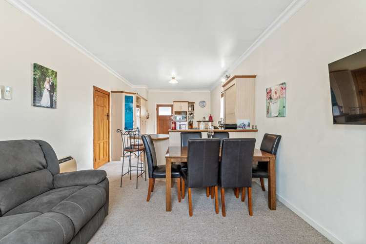 19 Lowe Street Avenal_10