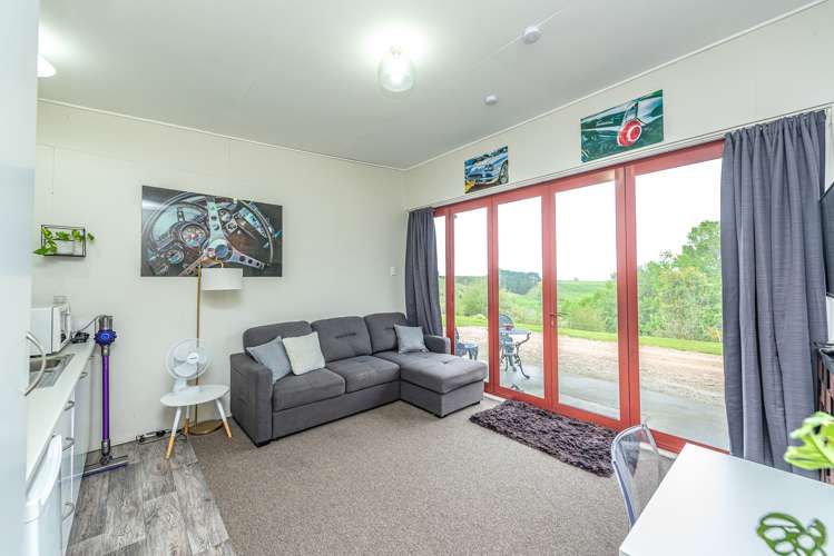 122a No 2 Line Okoia_13