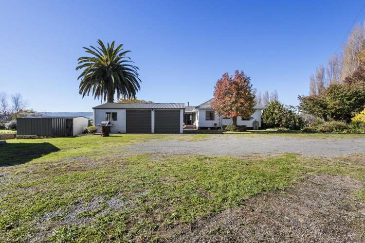 208 Livingstone Road Te Poi_17