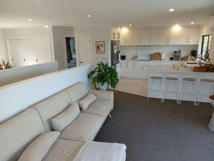 1/107 Korokoro Crescent Thames_5