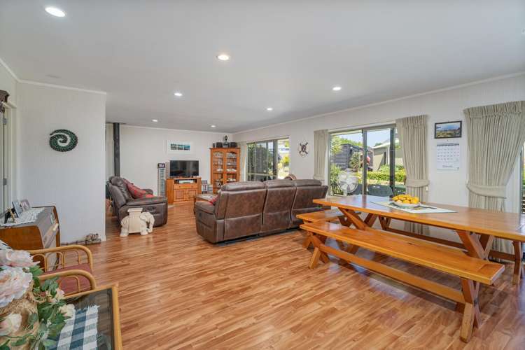 142 Opera Place_2
