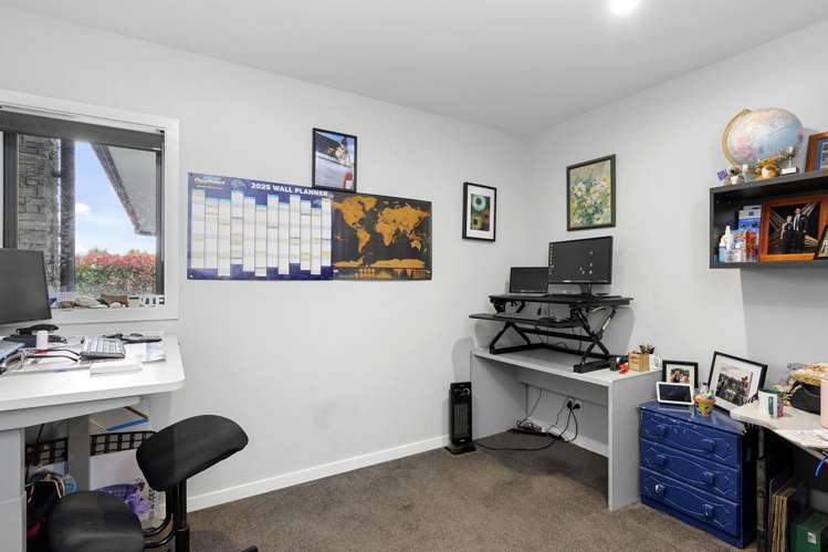 27 Carnaveron Drive Lincoln_29
