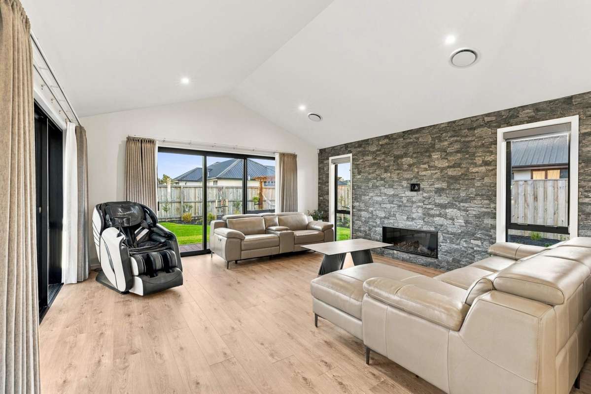 58 Carnaveron Drive_5