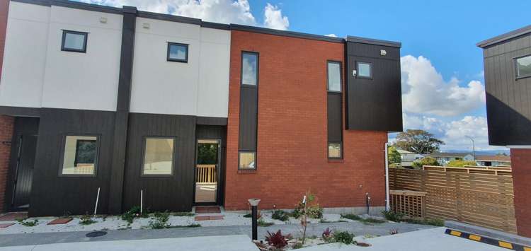 8/72 Alfriston Road_0