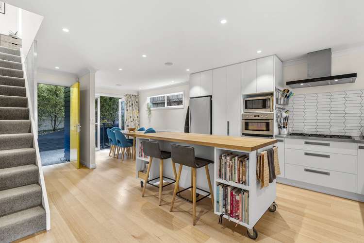 7 Birdwood Street Karori_6