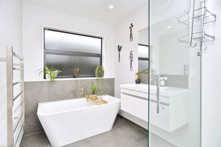 8/21 Blakes Road Belfast_16