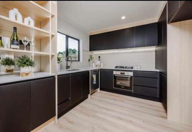 2/31 McAnnalley Street Manurewa_1