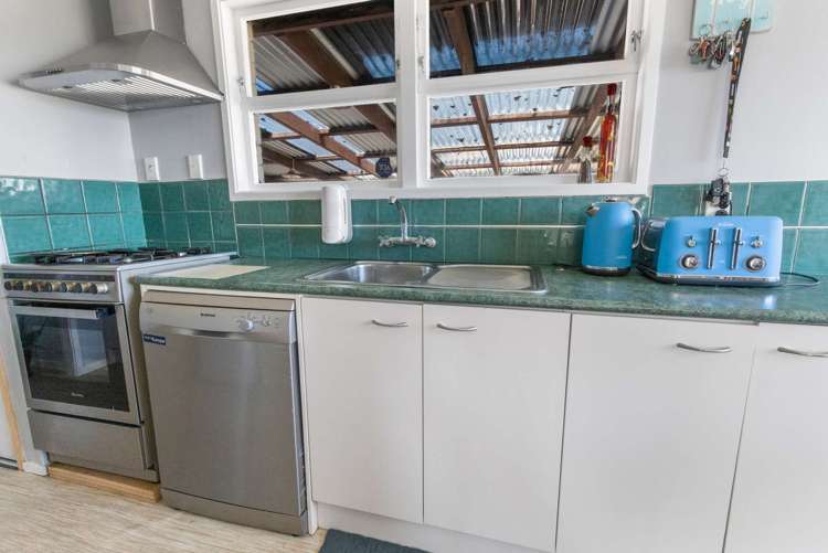 8 Margaret Place Deanwell_9