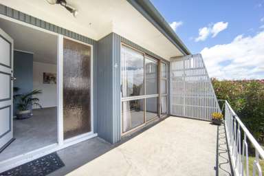 4/67A Roberton Road_2