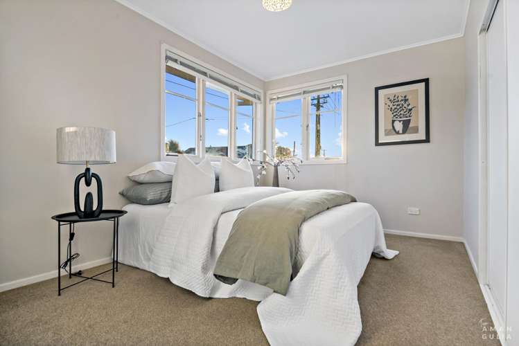 27 Amberley Avenue Te Atatu South_15