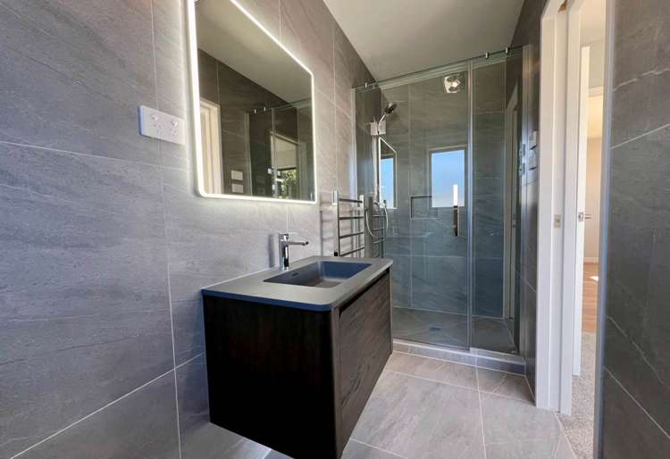 56C Riverpark Crescent Henderson_7