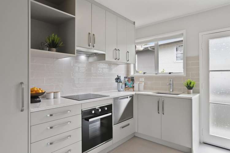 2/59 Newington Road Henderson_9