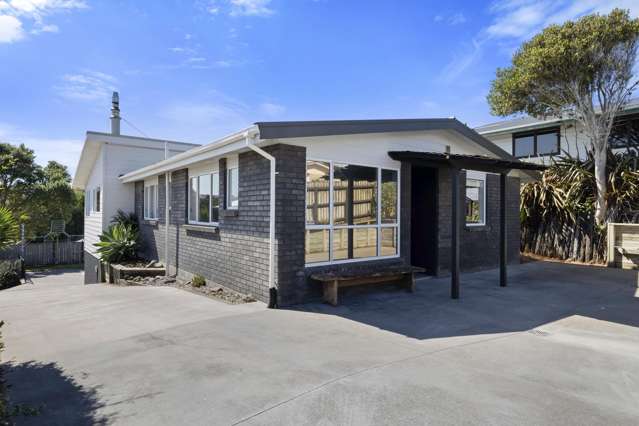 FAMILY LIVING WITH SPACE TO GROW & PLAY