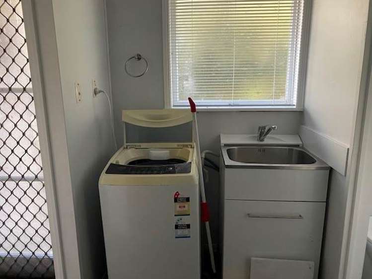 2/5 Duke Street Papakura_7