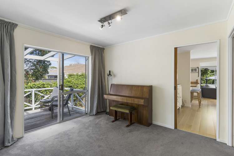 8 Maygrove Drive Orewa_11