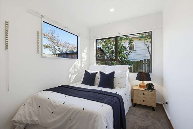 53B Rex Street Miramar_12