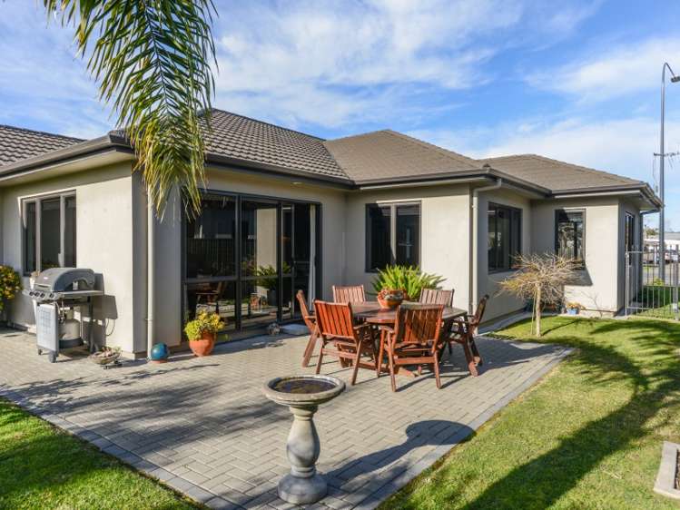 212 Nottingley Road Frimley_16