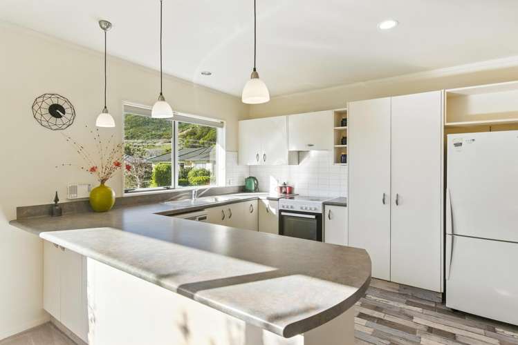 27 Villa Grove Paraparaumu_11