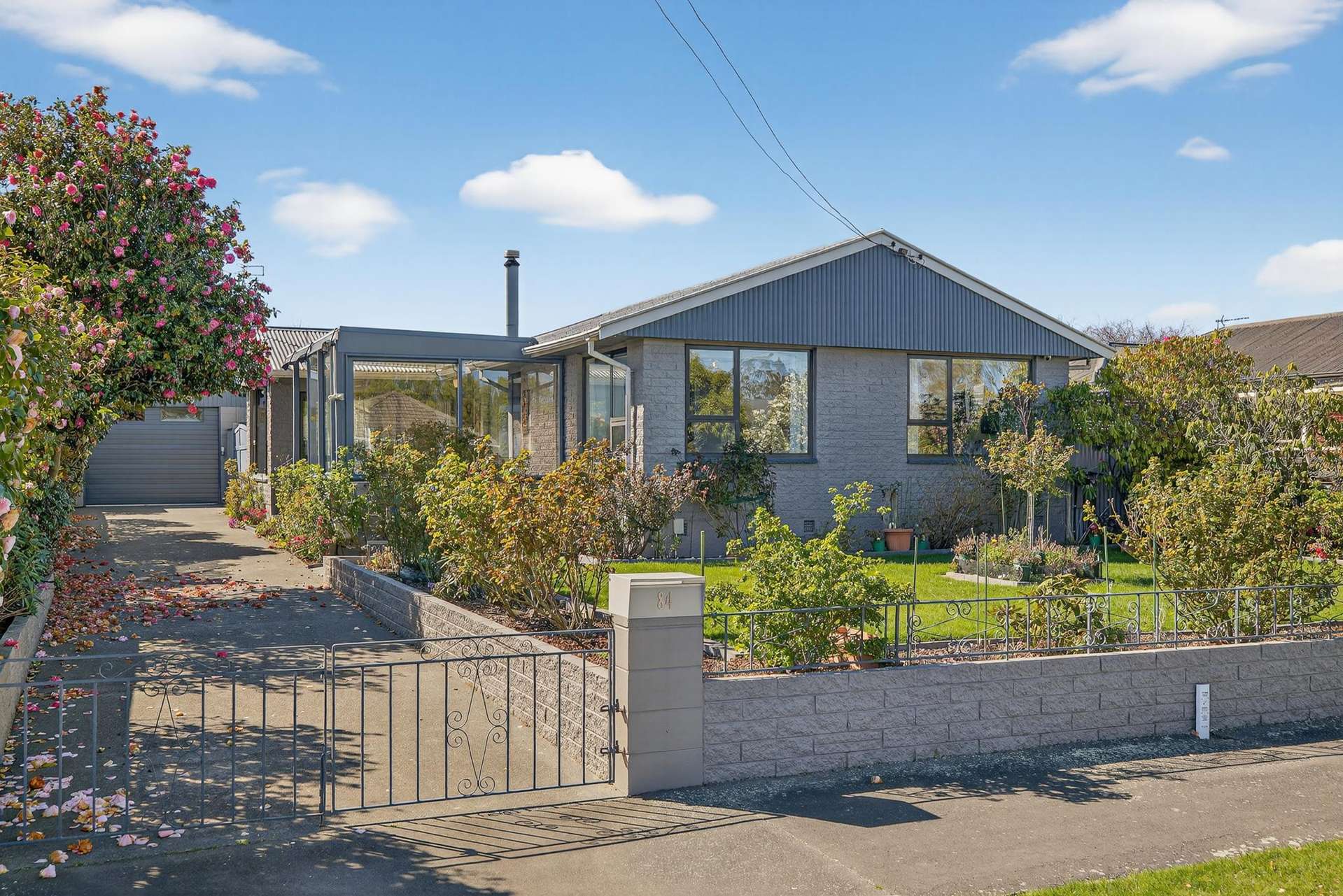 84 Greenhaven Drive Burwood_0