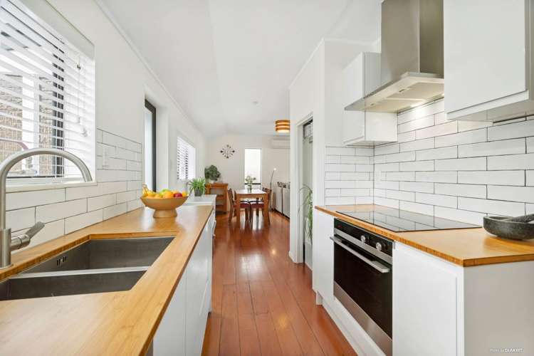 1/668 Whangaparaoa Road Stanmore Bay_7