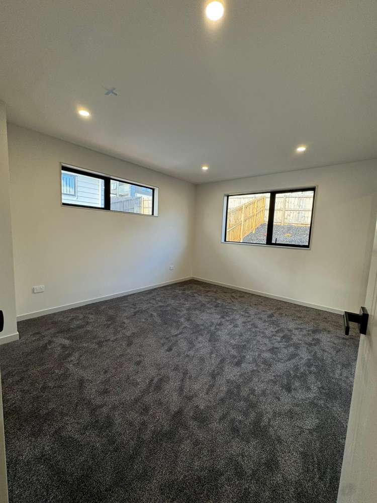 16 Grand Ridge Avenue Flat Bush_19