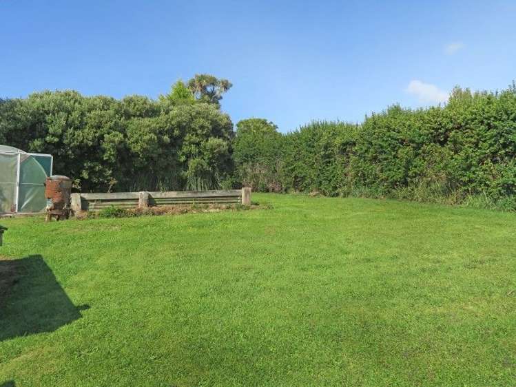 19 Rimu Street Kaka Point_18