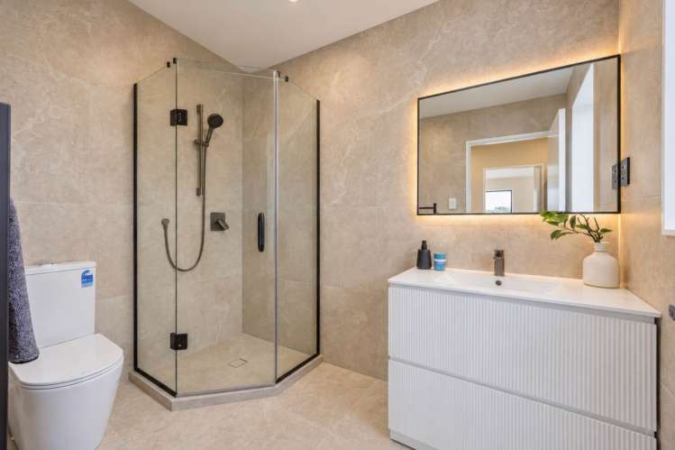 32 Ta Moko Drive Gulf Harbour_16