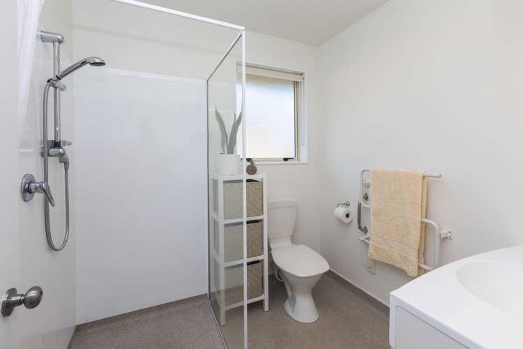 4/63 New Brighton Road Burwood_5