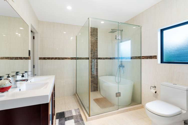 10a Gwenand Place Botany Downs_17