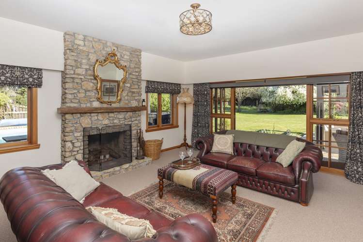 313 Plaskett Road Fernside_16