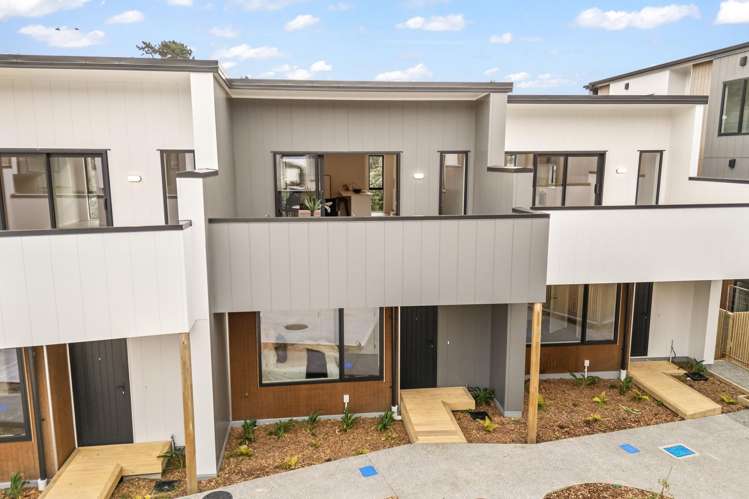 9,10,11,12,13/4 Tawhai Street Stokes Valley_11