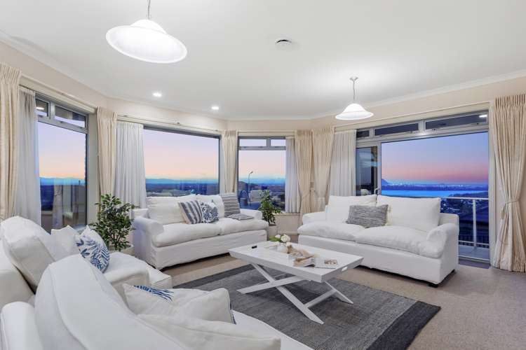 12 Aurora Avenue Welcome Bay_4