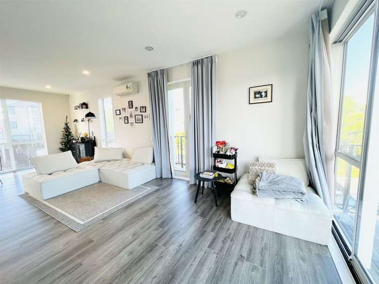 1 Nephrite Lane Henderson_5