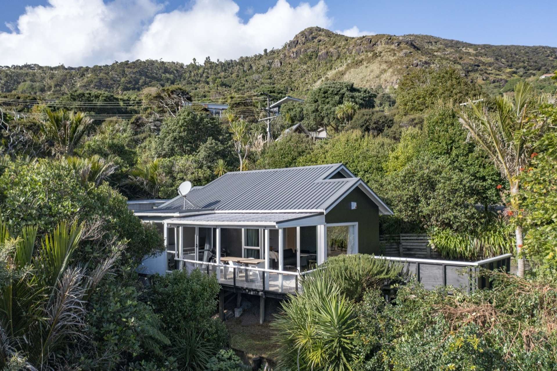 98 Seaview Road Piha_0