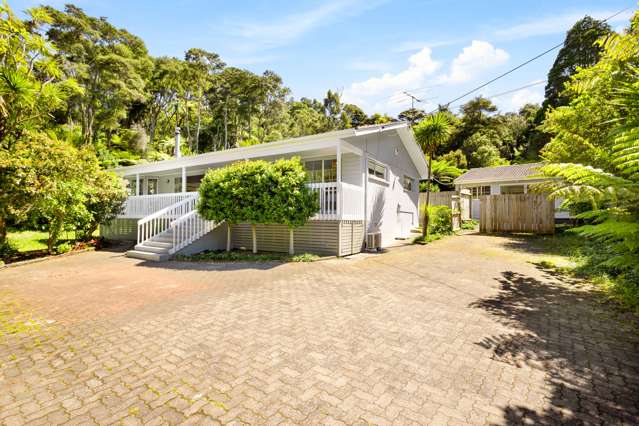 21 Landing Road Titirangi_1