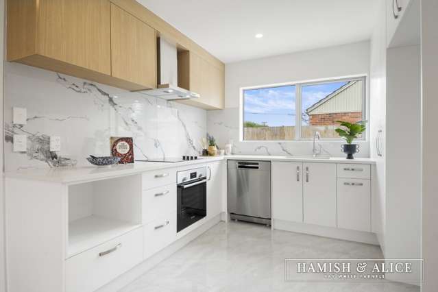 2/8 Taurima Avenue Point England_4